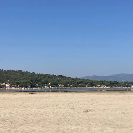 Appartement La franqui ,Duplex pour 2 ou 3 ,piscine du 15 juin au 15 septembre, mer ,soleil , station familiale Leucate