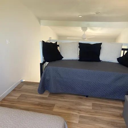La franqui ,Duplex pour 2 ou 3 ,piscine du 15 juin au 15 septembre, mer ,soleil , station familiale *